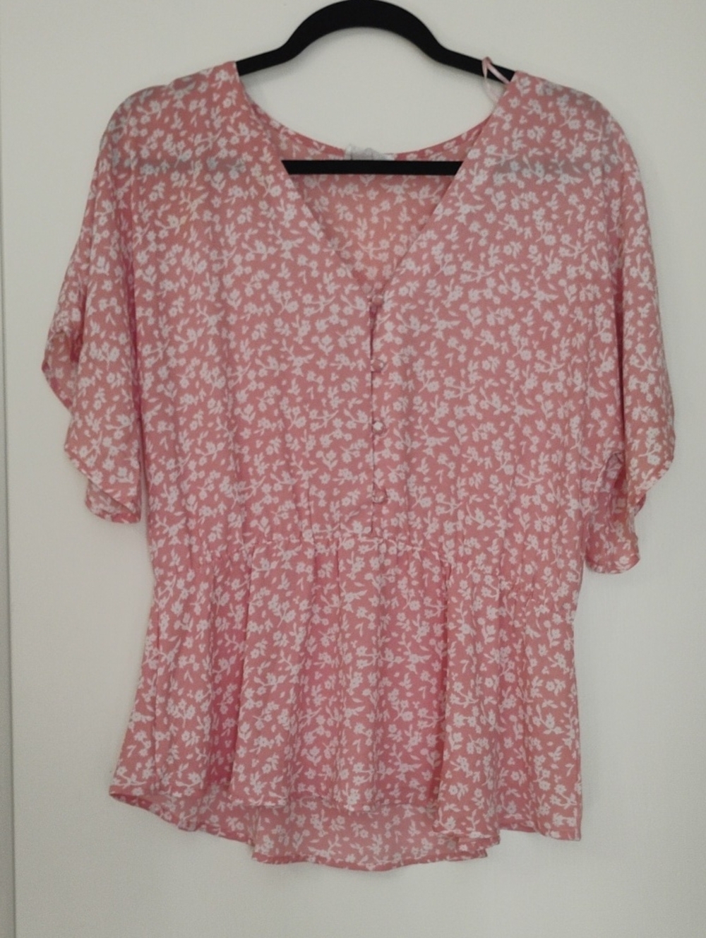 Women's Pink Floral V-Neck Peplum Top